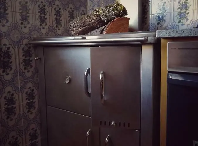 Casa Celeste Castro Daire